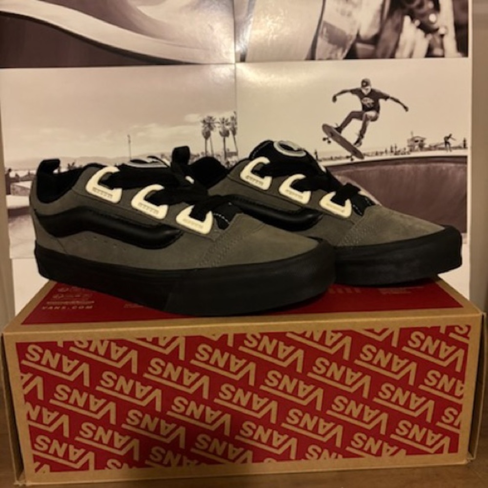 Vans Knu Skool DR sz 7.0 Men 8.5 Woman - Picture 9 of 12